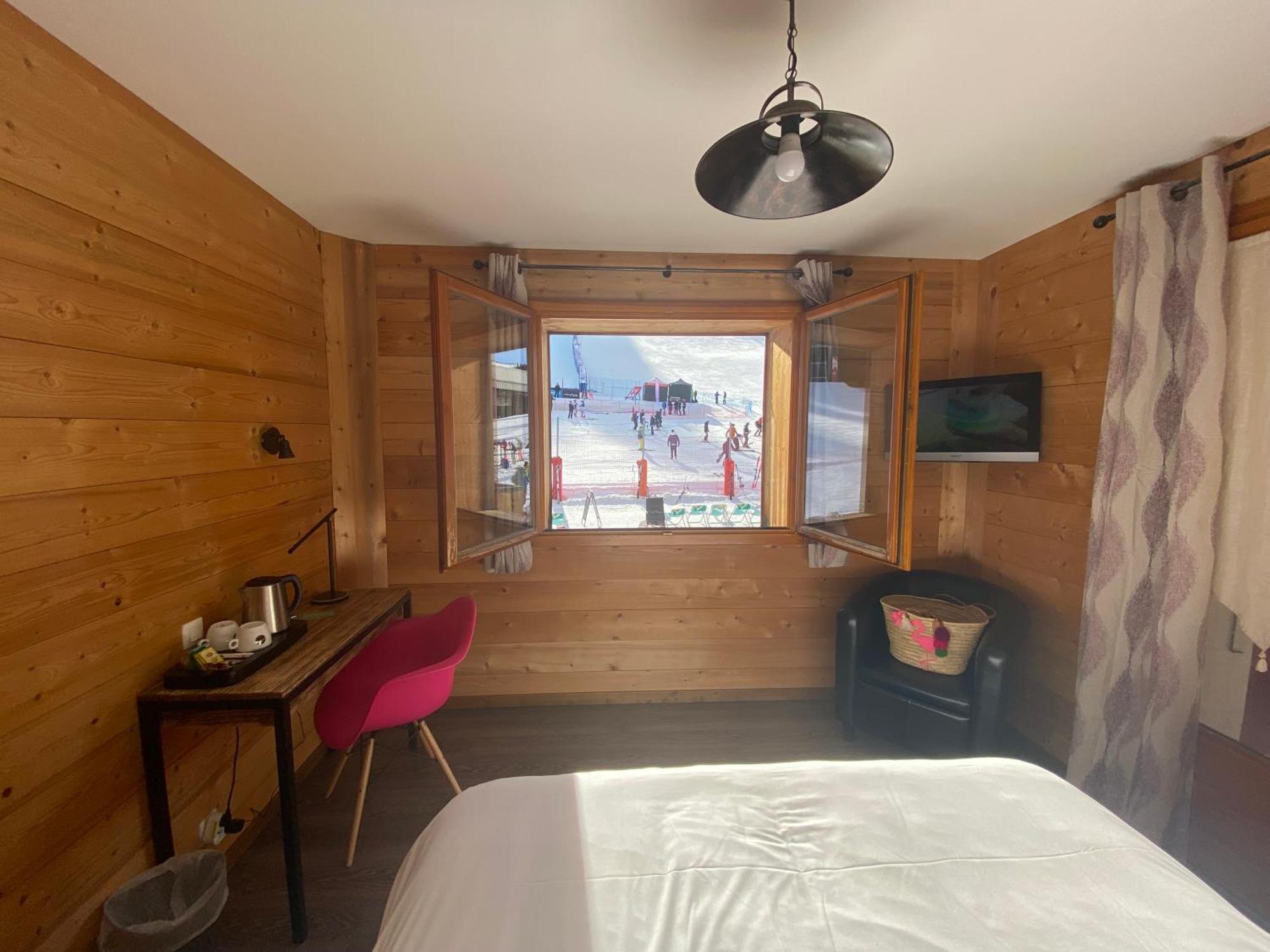 Le Schuss Hotell Châtel Eksteriør bilde