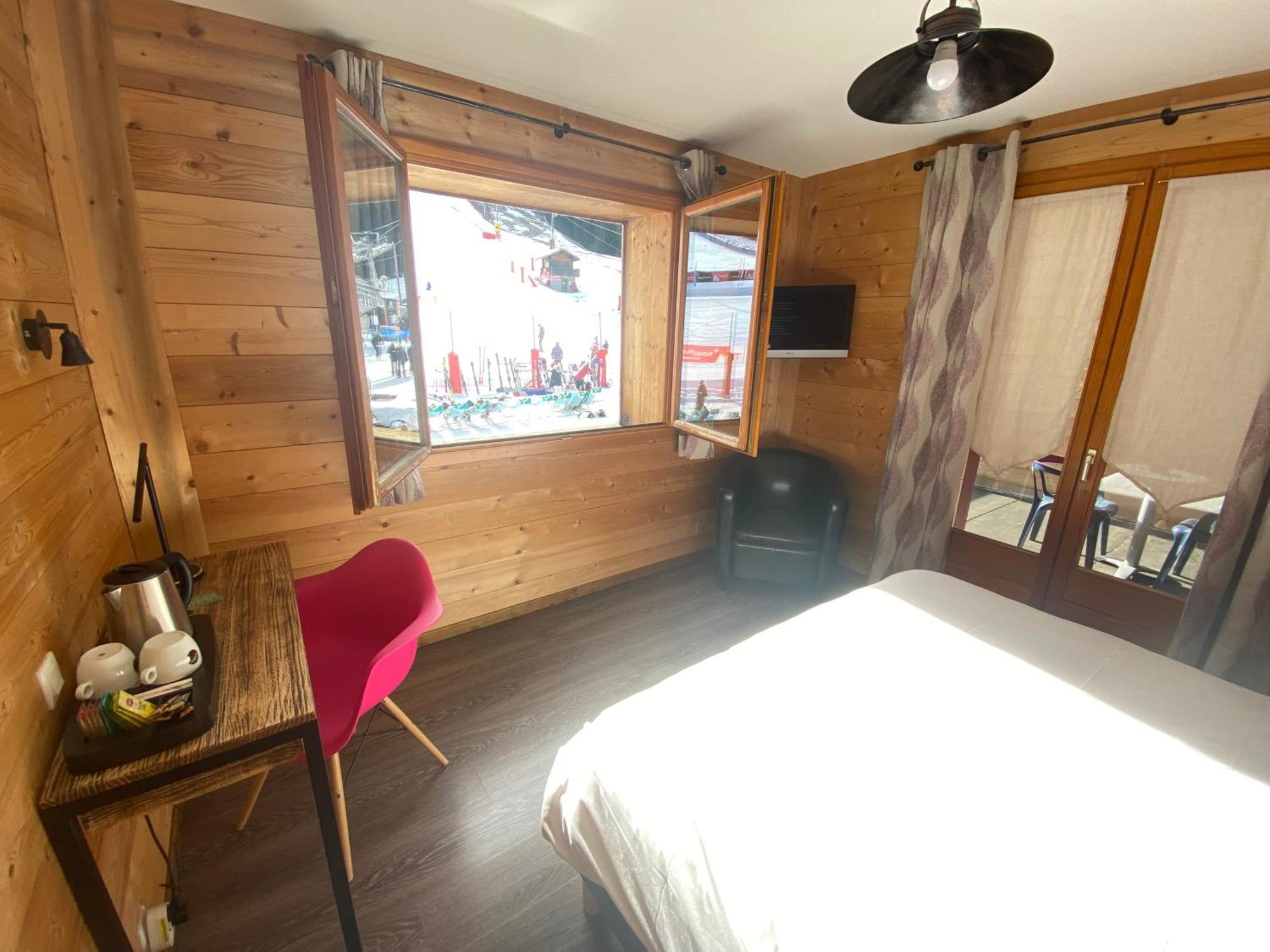 Le Schuss Hotell Châtel Eksteriør bilde