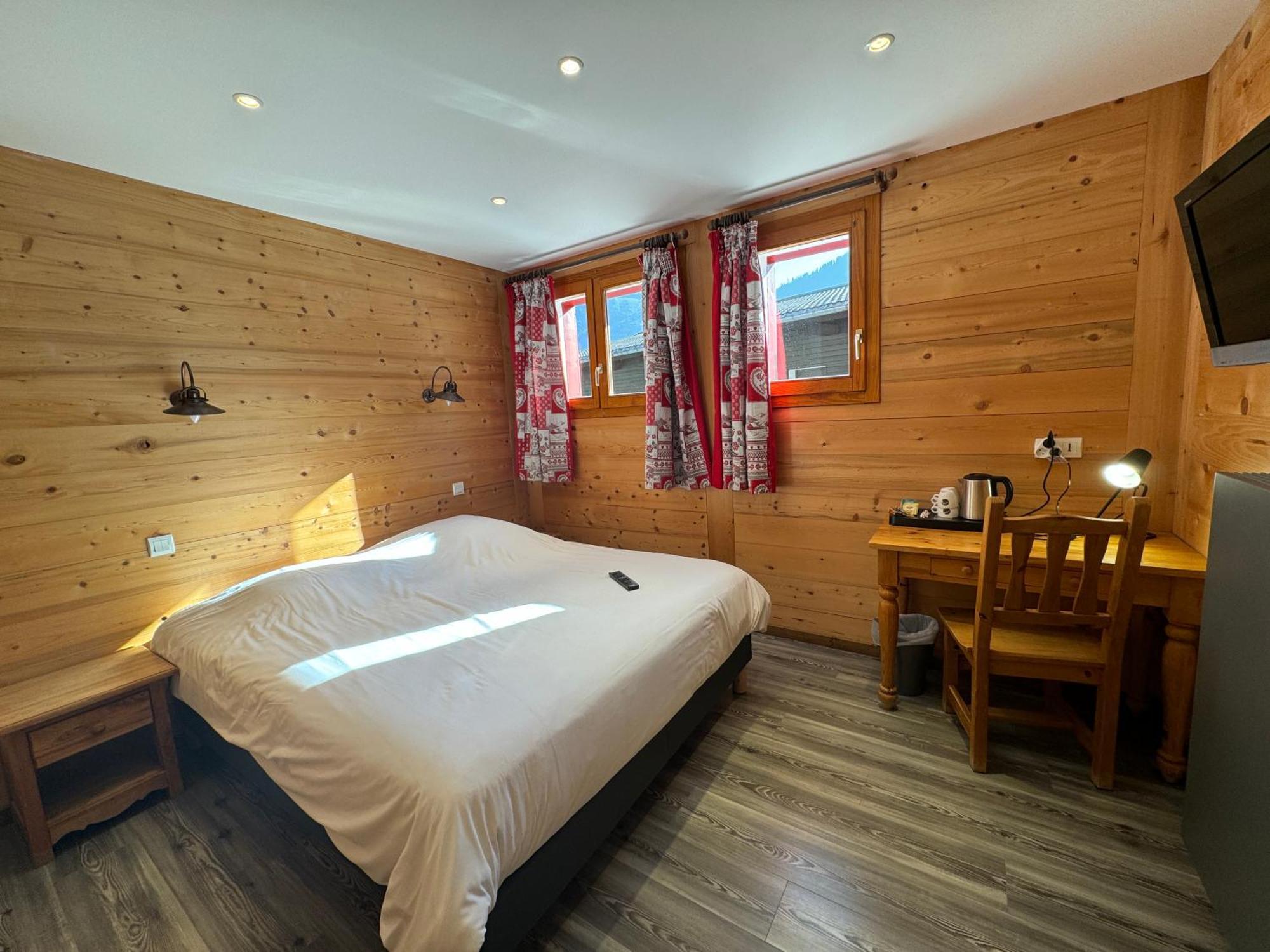 Le Schuss Hotell Châtel Eksteriør bilde